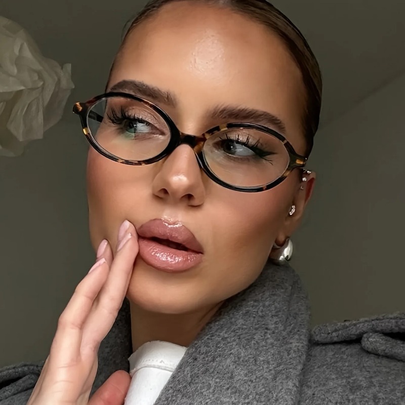 Vintage Fashion Enthusiasts - Vintage Ovale Sonnenbrille Damen Luxusmarke Designer